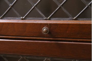アンティーク家具　イギリスアンティーク　マホガニー材　ステンドグラス入り　気品漂うスタッキングブックケース(本箱)(R-045381)