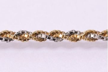 ヴィンテージアクセサリー　K18　二色のツイストチェーンネックレス(ビンテージ)(R-045386)