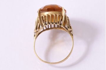 ヴィンテージアクセサリー　K18　装飾が美しい琥珀色のリング(指輪、ビンテージ)(R-045390)