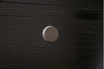 中古　引き戸リメイク　月とうさぎの丸窓が風情漂う加茂総桐箪笥(総桐たんす、衣装箪笥、戸棚、和タンス(R-045409)