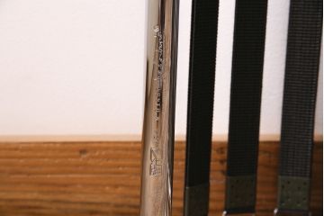 中古　Cassina(カッシーナ)　Le Corbusier(ル・コルビュジエ)　LC4　シェーズロング(寝椅子、タグ付き)(定価約82万)(R-045410)