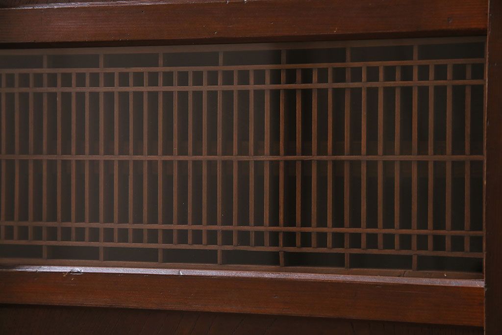 アンティーク家具　昭和初期　前面ケヤキ・ヒノキ材　組子格子が美しい水屋箪笥(収納棚、食器棚)(R-045420)