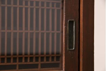 アンティーク家具　昭和初期　前面ケヤキ・ヒノキ材　組子格子が美しい水屋箪笥(収納棚、食器棚)(R-045420)