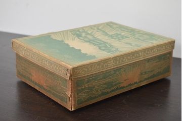 古い　たばこなど色々(ききょう、はぎ、山吹、タバコ、松葉、灰皿、三越マッチ、煙草)(R-045468)