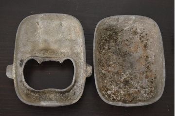 古い　たばこなど色々(ききょう、はぎ、山吹、タバコ、松葉、灰皿、三越マッチ、煙草)(R-045468)
