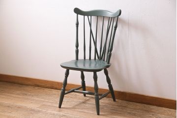 ヴィンテージ家具　当店ペイント　シックなカラーが落ち着きのある空間を演出するダイニングチェア(ウィンザーチェア、椅子、アームレスチェア、ビンテージ、ウインザーチェア)(R-045475)