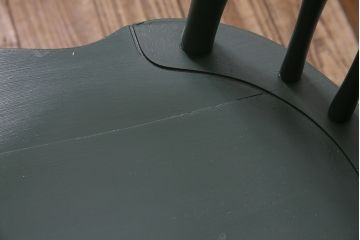 ヴィンテージ家具　当店ペイント　シックなカラーが落ち着きのある空間を演出するダイニングチェア(ウィンザーチェア、椅子、アームレスチェア、ビンテージ、ウインザーチェア)(R-045476)