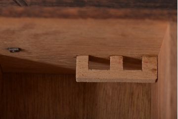 アンティーク家具　昭和レトロ　仕切り付き　シンプルなデザインの小引き出し(小物収納、小物入れ)(R-045477)