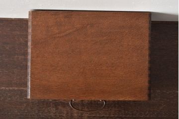 アンティーク家具　昭和レトロ　仕切り付き　シンプルなデザインの小引き出し(小物収納、小物入れ)(R-045477)