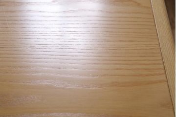 中古　国産　天板拡張式　すっきりとしたデザインのダイニングテーブル(4人掛け、6人掛け、作業台)(R-045497)