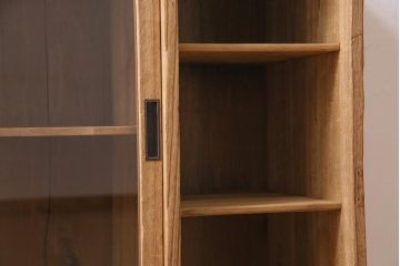 アンティーク家具　大正昭和初期　ストリップド(剥離)　桐材の柔らかな木肌が楽しめるガラス戸棚(収納棚、食器棚、キャビネット)(R-045503)