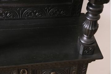 アンティーク家具　フランス　オーク材　豪華な彫りが目を惹くキャビネット(飾り棚、収納棚、戸棚)(R-045504)