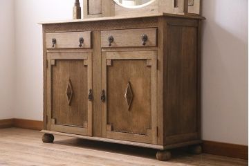 アンティーク家具　イギリスアンティーク　1910年頃　ストリップド(剥離)　オーク材　鏡付き!　キャビネット(サイドボード、収納棚、戸棚)(R-045505)