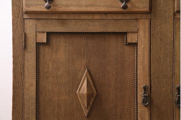 アンティーク家具　イギリスアンティーク　1910年頃　ストリップド(剥離)　オーク材　鏡付き!　キャビネット(サイドボード、収納棚、戸棚)(R-045505)