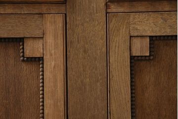 アンティーク家具　イギリスアンティーク　1910年頃　ストリップド(剥離)　オーク材　鏡付き!　キャビネット(サイドボード、収納棚、戸棚)(R-045505)