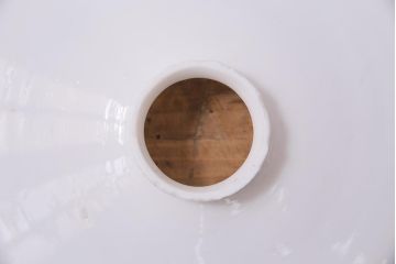 アンティーク照明　昭和レトロ　やわらかな光を放つ平笠シェードの吊り下げ照明(ペンダントライト、天井照明、電笠)(R-045507)