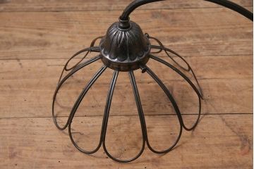 アンティーク照明　和製アンティーク　昭和初期　タッセル(飾り房)付き　丸い形が愛らしい吊り下げ照明(ペンダントライト、天井照明、電笠、シェード)(R-045509)