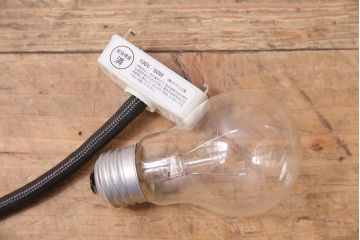 アンティーク照明　和製アンティーク　昭和初期　タッセル(飾り房)付き　丸い形が愛らしい吊り下げ照明(ペンダントライト、天井照明、電笠、シェード)(R-045509)