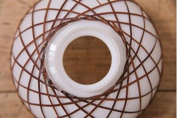 レトロ照明　昭和初期　和の味わい溢れる竹編みのシェードのペンダントライト(電笠、天井照明)(R-045513)