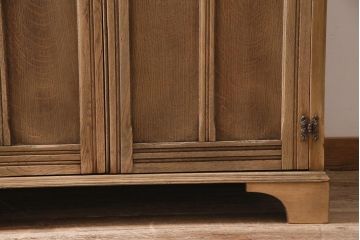 イギリスヴィンテージ　ストリップド(剥離)　HEATHLAND Furniture オーク材　虎斑が目を惹くワードローブ(洋服タンス、衣装タンス、ビンテージ)(R-045520)