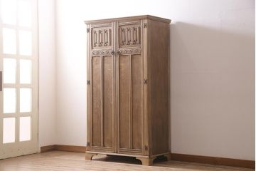 イギリスヴィンテージ　ストリップド(剥離)　HEATHLAND Furniture オーク材　虎斑が目を惹くワードローブ(洋服タンス、衣装タンス、ビンテージ)(R-045520)
