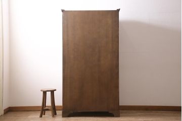 イギリスヴィンテージ　ストリップド(剥離)　HEATHLAND Furniture オーク材　虎斑が目を惹くワードローブ(洋服タンス、衣装タンス、ビンテージ)(R-045520)