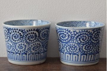 江戸〜明治期　古伊万里　蛸唐草文染付　蕎麦猪口2客(和食器)(R-045525)