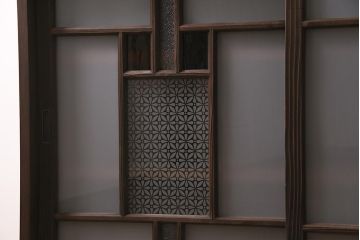 ラフジュ工房オリジナル　古建具リメイク　ダイヤガラス・すりガラス・花菱文様ガラス　大正ロマン薫るキャビネット(ガラス戸棚、収納棚)(R-045559)
