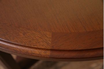 和製ビンテージ　オールドマルニ　maruni(マルニ木工)　棚付き　三角形の棚がお洒落なコーヒーテーブル(サイドテーブル、ラウンドテーブル)(R-045566)