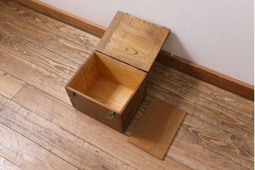 アンティーク雑貨　和製　昭和初期　栓材　くっきりとした木目が魅力の持ち手付き木製収納箱(収納ボックス、小物収納箱)(R-045568)