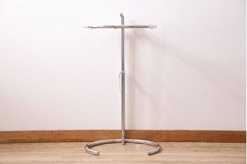 中古　Cassinaixc.(カッシーナイクスシー)取り扱い　ClassiCon(クラシコン)　Eileen Gray(アイリーン・グレイ)　ADJUSTABLE TABLE(アジャスタブルテーブル)　E1027　サイドテーブル(定価約15万円)(ガラステーブル、ラウンドテーブル)(R-045583)