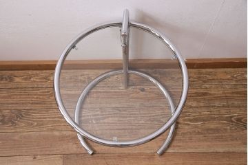 中古　Cassinaixc.(カッシーナイクスシー)取り扱い　ClassiCon(クラシコン)　Eileen Gray(アイリーン・グレイ)　ADJUSTABLE TABLE(アジャスタブルテーブル)　E1027　サイドテーブル(定価約15万円)(ガラステーブル、ラウンドテーブル)(R-045583)