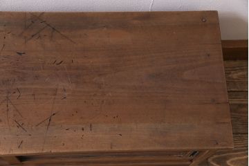 アンティーク家具　昭和初期　ストリップド(剥離)　朴の木　使い込まれた風合いが味のあるローボード(戸棚、収納棚)(R-045584)