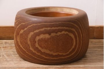 アンティーク雑貨　昭和初期　大胆な杢目が目を引く桐火鉢(木製火鉢、手あぶり)(R-045586)