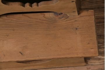 アンティーク家具　昭和初期　ストリップド(剥離)　杉材・ヒノキ材　木の風合いが楽しめるレトロな踏み台(花台)(R-045590)