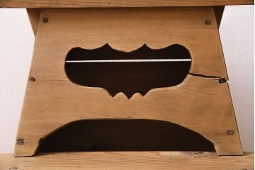 アンティーク家具　昭和初期　ストリップド(剥離)　杉材・ヒノキ材　木の風合いが楽しめるレトロな踏み台(花台)(R-045590)