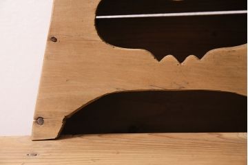 アンティーク家具　昭和初期　ストリップド(剥離)　杉材・ヒノキ材　木の風合いが楽しめるレトロな踏み台(花台)(R-045590)