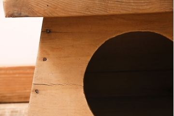アンティーク家具　昭和初期　ストリップド(剥離)　杉材・ヒノキ材　木の風合いが楽しめるレトロな踏み台(花台)(R-045590)