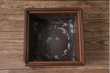 アンティーク雑貨　昭和初期　指物家具　桑材　美しい木目の角火鉢(木製火鉢、箱火鉢)(R-045620)