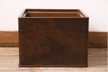 アンティーク雑貨　昭和初期　指物家具　桑材　美しい木目の角火鉢(木製火鉢、箱火鉢)(R-045621)