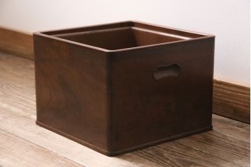 アンティーク雑貨　昭和初期　指物家具　桑材　美しい木目の角火鉢(木製火鉢、箱火鉢)(R-045621)