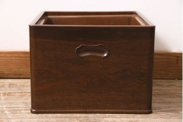 アンティーク雑貨　昭和初期　指物家具　桑材　美しい木目の角火鉢(木製火鉢、箱火鉢)(R-045621)