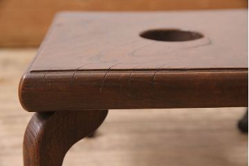 アンティーク家具　総ケヤキ材　和風スタイルにぴったりな小さな花台(飾り台)(R-045622)