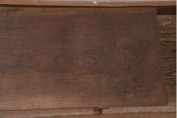 アンティーク家具　明治大正期　天板朴の木・引き出し前板ケヤキ材　使い込まれた木肌が味わい深い文机(座机)(R-045628)
