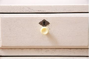 レトロ家具　ペイント　ナチュラルやフレンチスタイルにぴったりな小引き出し(小物収納)(R-045638)