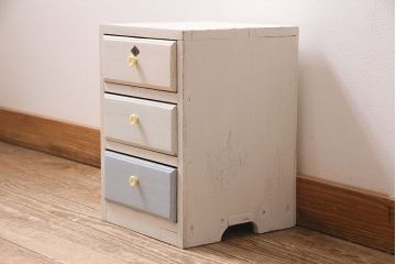 レトロ家具　ペイント　ナチュラルやフレンチスタイルにぴったりな小引き出し(小物収納)(R-045638)