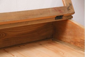 アンティーク家具　大正昭和初期　ストリップド(剥離)　総ケヤキ材・内部ヒノキ材　文机型のショーケース(コレクションケース、ライティングデスク、在宅ワーク、在宅用簿記机)(R-045639)