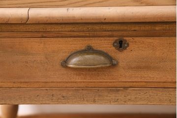 アンティーク家具　大正昭和初期　ストリップド(剥離)　総ケヤキ材・内部ヒノキ材　文机型のショーケース(コレクションケース、ライティングデスク、在宅ワーク、在宅用簿記机)(R-045639)