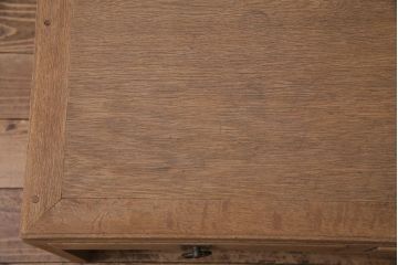 アンティーク家具　昭和初期　ストリップド(剥離)　ナラ材・天板突き板　素朴な木味が魅力のレトロな文机(ローテーブル)(R-045640)