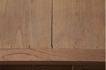 アンティーク家具　明治期　ストリップド(剥離)　前面ケヤキ材　力強い杢目が楽しめる収納箪笥(収納棚、帳場箪笥)(R-045642)